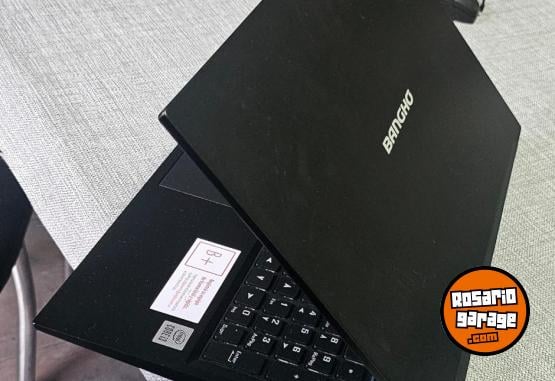 Informática - Notebook Bangho 15.6" - Como Nueva - En Venta