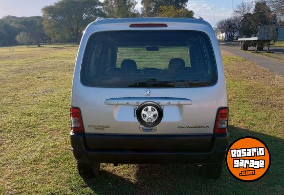 Utilitarios - Peugeot PARTNER PATAGONICA 2015 Diesel 180000Km - En Venta