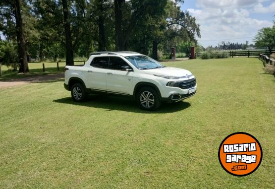 Camionetas - Fiat Toro volcano 2016 Diesel 120000Km - En Venta