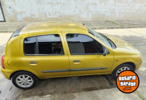 Autos - Renault Clio 2000 Nafta 143000Km - En Venta