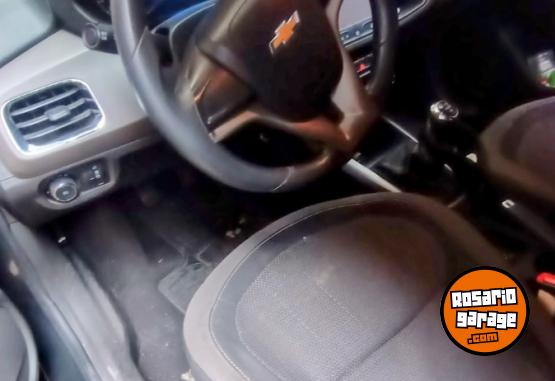 Autos - Chevrolet Prisma 2016 GNC 130000Km - En Venta