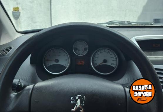 Autos - Peugeot 207 Allure 1.4 Nafta/GNC 2015 Nafta 130000Km - En Venta