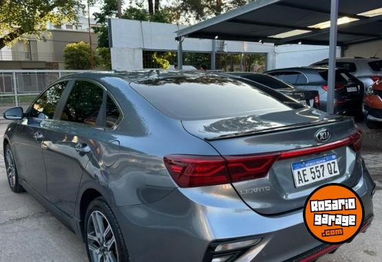 Autos - Kia Cerato SX 2.0 A/T GT Line 2021 Nafta 84000Km - En Venta