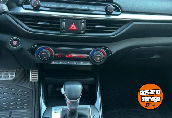 Autos - Kia Cerato SX 2.0 A/T GT Line 2021 Nafta 84000Km - En Venta