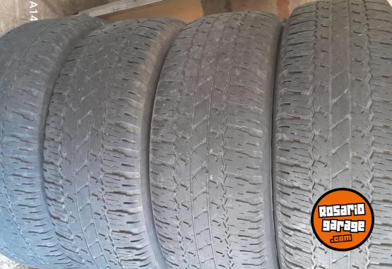 Accesorios para Autos - Cubiertas de toyota hilux 265/65/r17 - En Venta