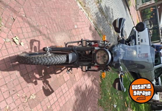Motos - Royal Enfield Himalayan 411 BS6 2022 Nafta 12400Km - En Venta