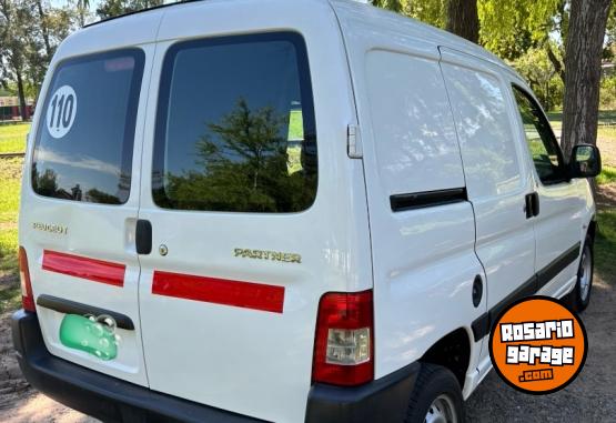 Utilitarios - Peugeot Partner 1.4 2014 Nafta 175000Km - En Venta