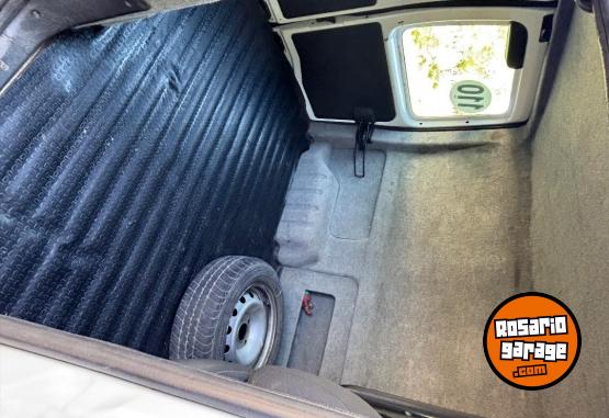 Utilitarios - Peugeot Partner 1.4 2014 Nafta 175000Km - En Venta