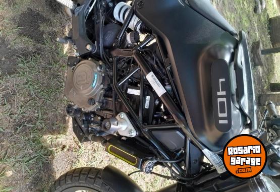 Motos - Husqvarna Svartpilen 401 2024 Nafta 8500Km - En Venta