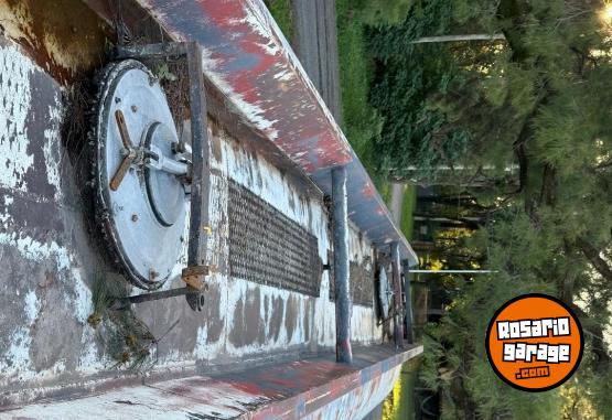 Camiones y Grúas - Astivia 36000 litros - En Venta