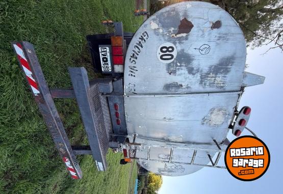 Camiones y Grúas - Astivia 36000 litros - En Venta