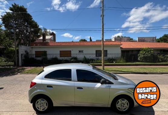 Autos - Chevrolet Onix Joy 2018 Nafta 79800Km - En Venta