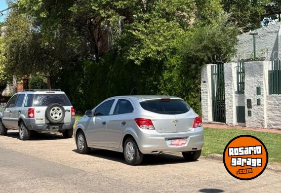 Autos - Chevrolet Onix Joy 2018 Nafta 79800Km - En Venta