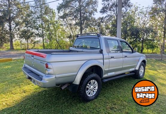 Camionetas - Mitsubishi L-200 HPE OUTDOOR DC 4X4 2008 Diesel 173000Km - En Venta