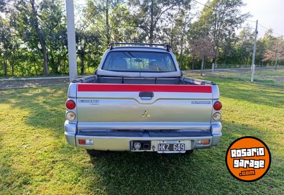 Camionetas - Mitsubishi L-200 HPE OUTDOOR DC 4X4 2008 Diesel 173000Km - En Venta