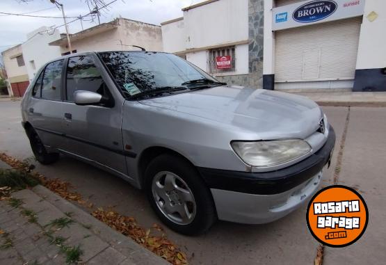 Autos - Peugeot XR 1999 Nafta 345000Km - En Venta