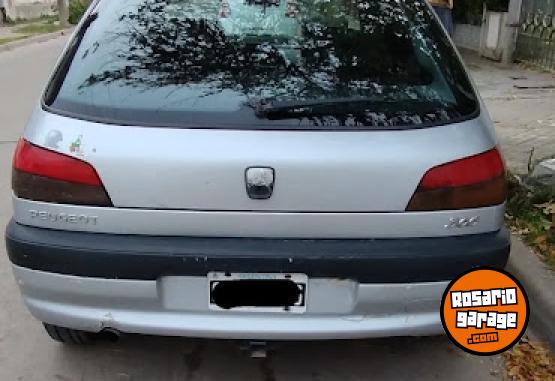 Autos - Peugeot XR 1999 Nafta 345000Km - En Venta