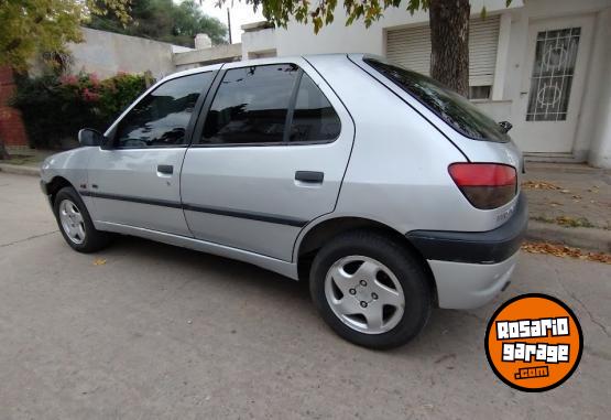 Autos - Peugeot XR 1999 Nafta 345000Km - En Venta