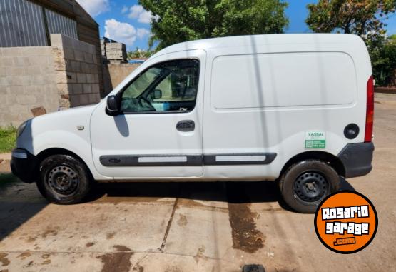 Utilitarios - Renault Kangoo confort 1.6 2012 GNC 422000Km - En Venta