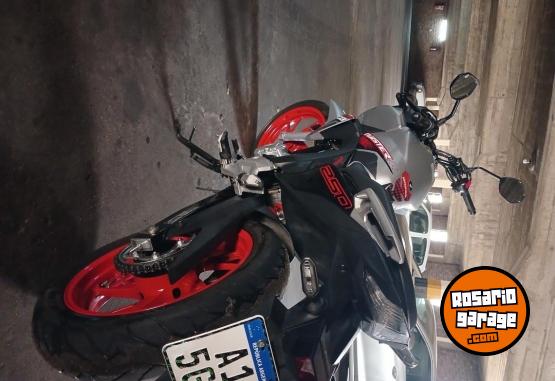 Motos - Honda New twister 250 2021 Nafta 12000Km - En Venta