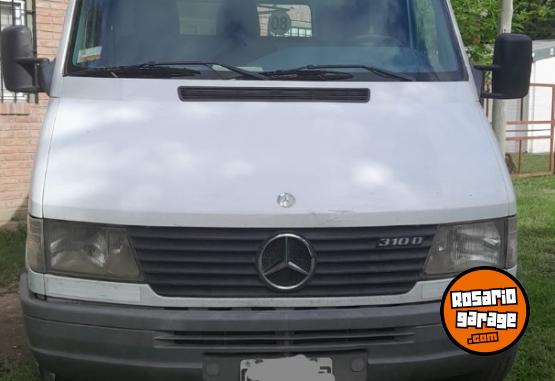 Utilitarios - Mercedes Benz Sprinter 310D/F3000 1999 Diesel 234757Km - En Venta