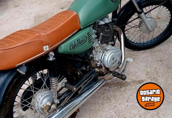 Motos - Zanella Sapucai 125 2014 Nafta 4113Km - En Venta