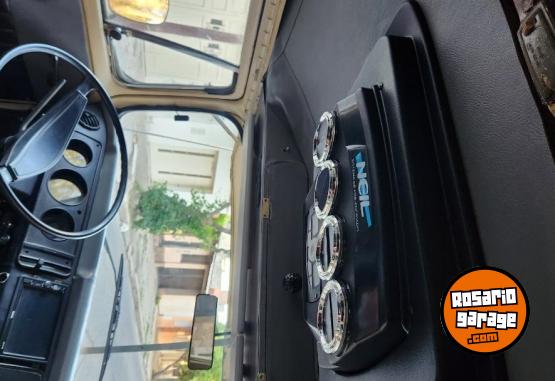 Utilitarios - Volkswagen 211 furgon 1982 Nafta 32000Km - En Venta