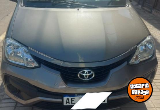Autos - Toyota Etios 2020 Nafta 35000Km - En Venta