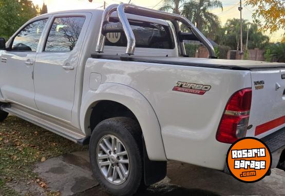 Camionetas - Toyota Hilux SRV 2012 Diesel 290000Km - En Venta