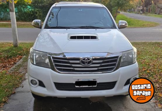 Camionetas - Toyota Hilux SRV 2012 Diesel 290000Km - En Venta