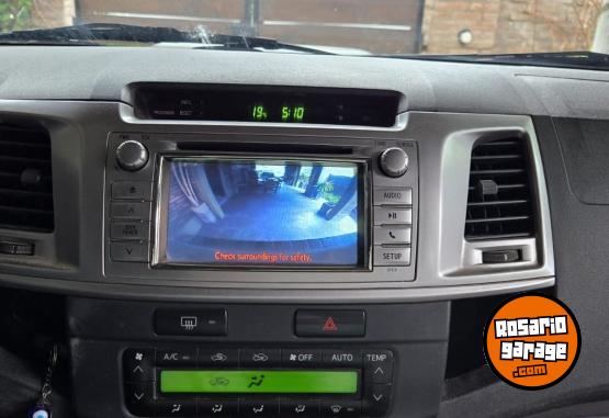 Camionetas - Toyota Hilux SRV 2012 Diesel 290000Km - En Venta