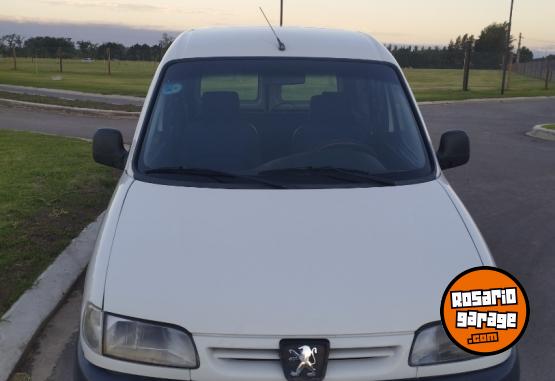 Utilitarios - Peugeot Partner 2007 GNC 185000Km - En Venta