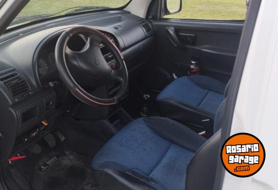 Utilitarios - Peugeot Partner 2007 GNC 185000Km - En Venta