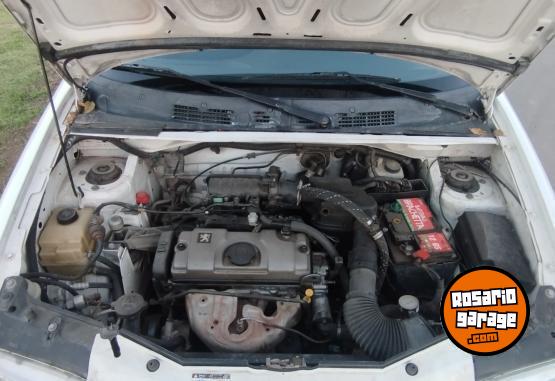 Utilitarios - Peugeot Partner 2007 GNC 185000Km - En Venta