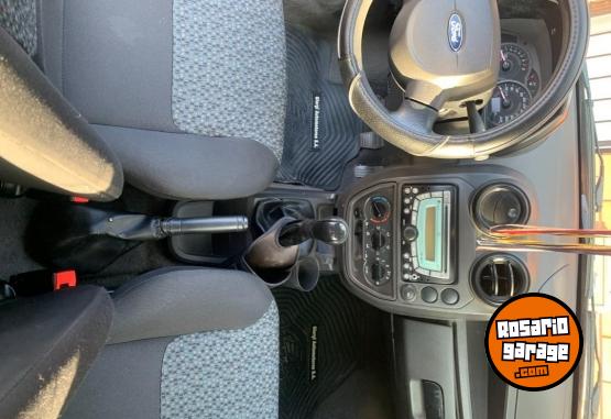 Autos - Ford Ka Viral 1.6 2012 Nafta 142000Km - En Venta