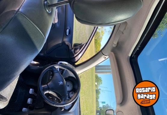 Autos - Peugeot Xt premium 2008 Nafta 170000Km - En Venta
