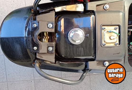 Motos - Guerrero Trip 110cc Base - 2024 2024 Nafta 8077Km - En Venta