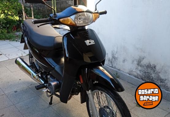 Motos - Guerrero Trip 110cc Base - 2024 2024 Nafta 8077Km - En Venta