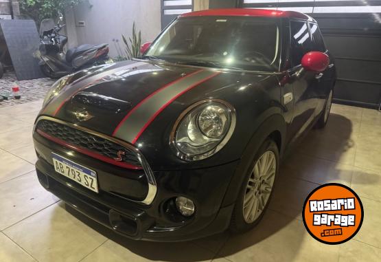 Autos - Mini F55 2.0 192cv look jcw 2017 Nafta 30000Km - En Venta