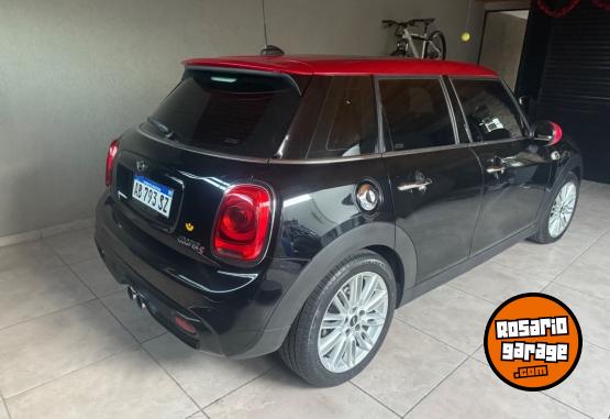 Autos - Mini F55 2.0 192cv look jcw 2017 Nafta 30000Km - En Venta