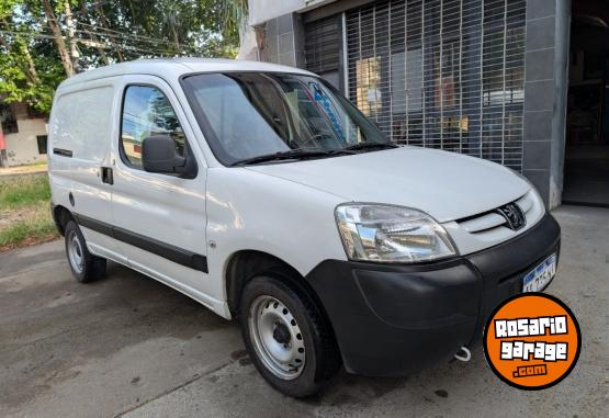 Utilitarios - Peugeot Partner 1.4 Furgon 2017 Nafta 169500Km - En Venta