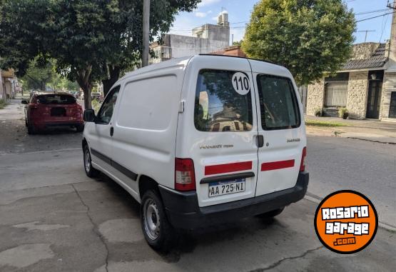 Utilitarios - Peugeot Partner 1.4 Furgon 2017 Nafta 169500Km - En Venta