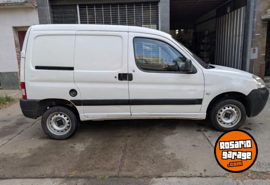 Utilitarios - Peugeot Partner 1.4 Furgon 2017 Nafta 169500Km - En Venta