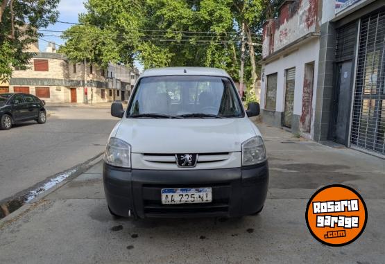 Utilitarios - Peugeot Partner 1.4 Furgon 2017 Nafta 169500Km - En Venta