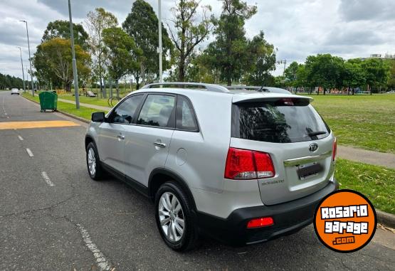 Camionetas - Kia Sorento 2010 Diesel 153000Km - En Venta
