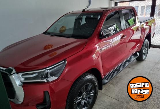Camionetas - Toyota Hilux 2023 Diesel 11000Km - En Venta