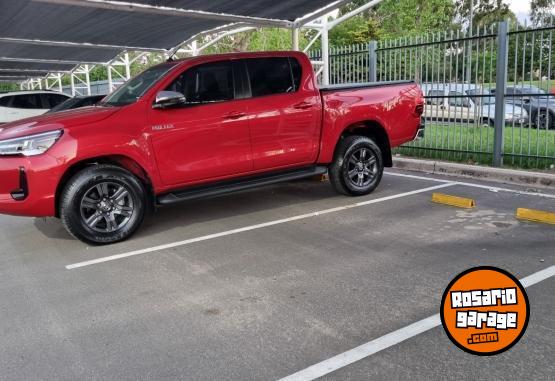 Camionetas - Toyota Hilux 2023 Diesel 11000Km - En Venta