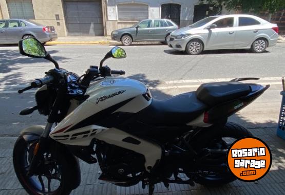 Motos - Bajaj Ns 200 2023 Nafta 9500Km - En Venta