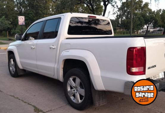 Camionetas - Volkswagen AMAROK HIGHLINE 4X2 AT 2021 Diesel 119236Km - En Venta