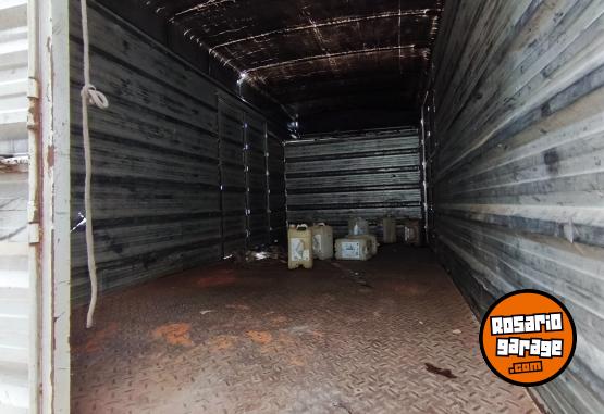 Camiones y Grúas - Mb 710 año 2001 - En Venta